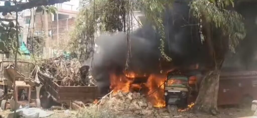 Huge fire broke out in Mauganj police station