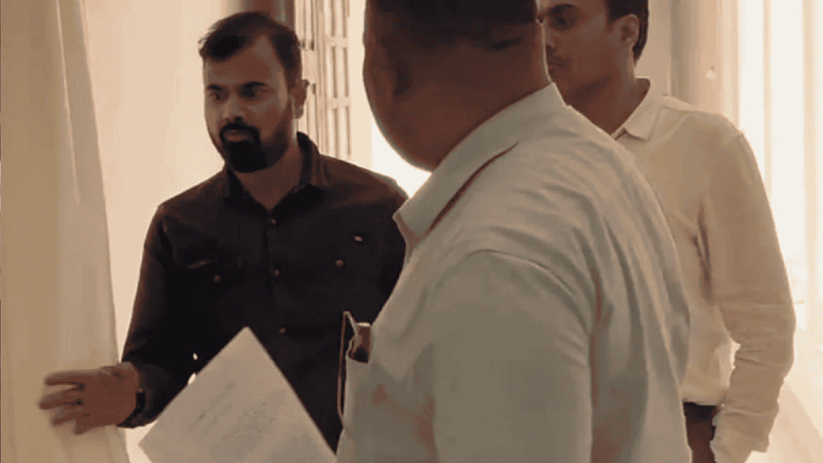 रीवा लोकायुक्त ने अनुपपूर के पंचायत सचिव को 15000 की रिश्वत लेते रंगेहाथ पकड़ा