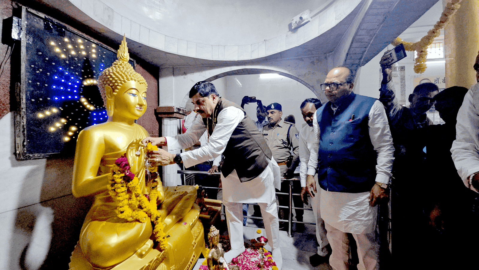 सीएम मोहन ने कहा, भगवान बुद्ध के आदर्शों का अनुसरण करने वाला एकमात्र देश है भारत