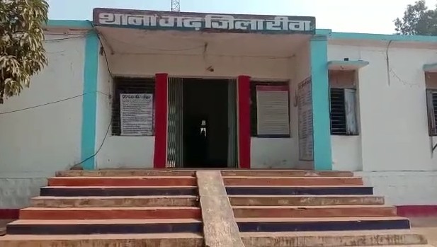 Girl student murdered after entering her house in Rewa