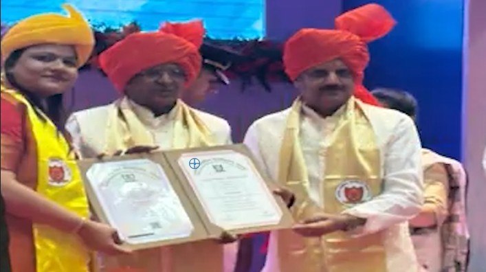 Dr. Ashi Jain got the gold medal for getting the highest marks