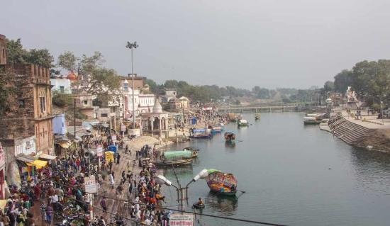 Chitrakoot's sacred Mandakini river