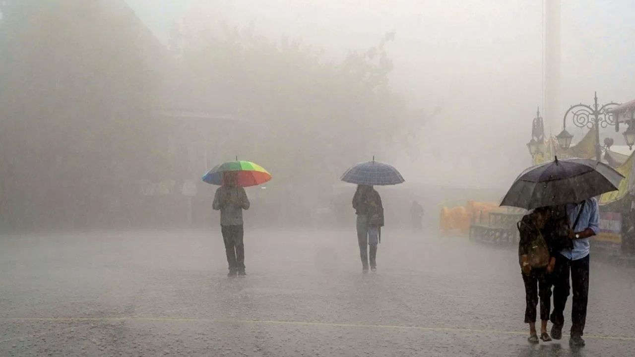 IMD Rain Alert in UP : कल से 29 मई तक यूपी में तूफान का कहर, 70 जिलों में अलर्ट 