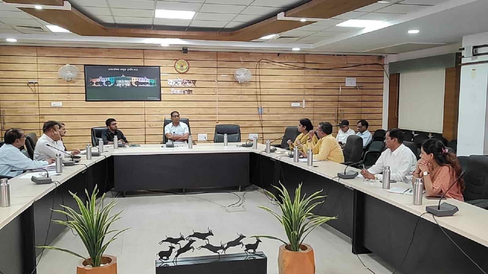 इंदौर कलेक्टर की बड़ी कार्रवाई, 6 आरोपियों को किया जिलाबदर