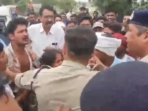 Uproar over death of auto driver in Shahdol