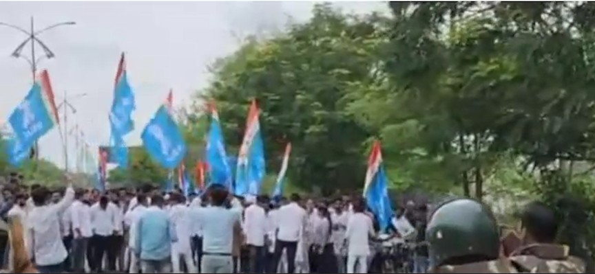 NSUI protest in APSU Rewa