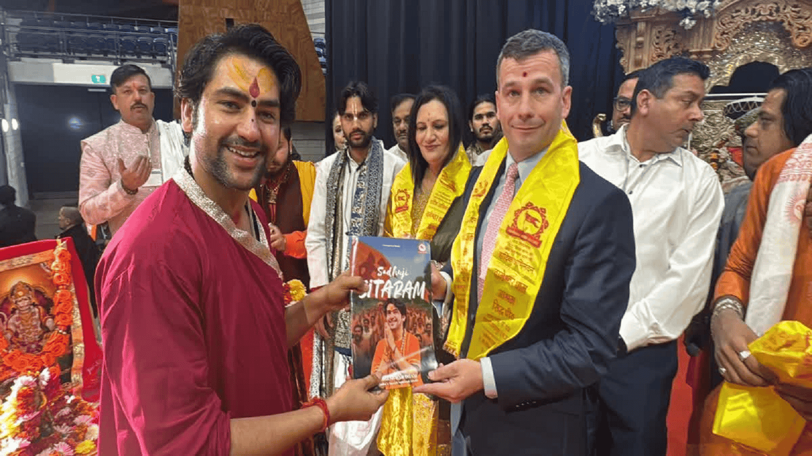 न्यूजीलैंड पहुचे बागेश्वर बाबा धीरेंद्र शास्त्री, प्रधानमंत्री डेवीड ने की मुलाकात, बाबा ने सुनाई हनुमान कथा