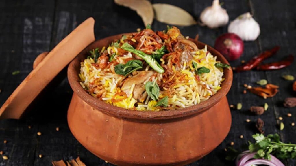 Hyderabadi Veg Dum Pulao Recipe In Hindi