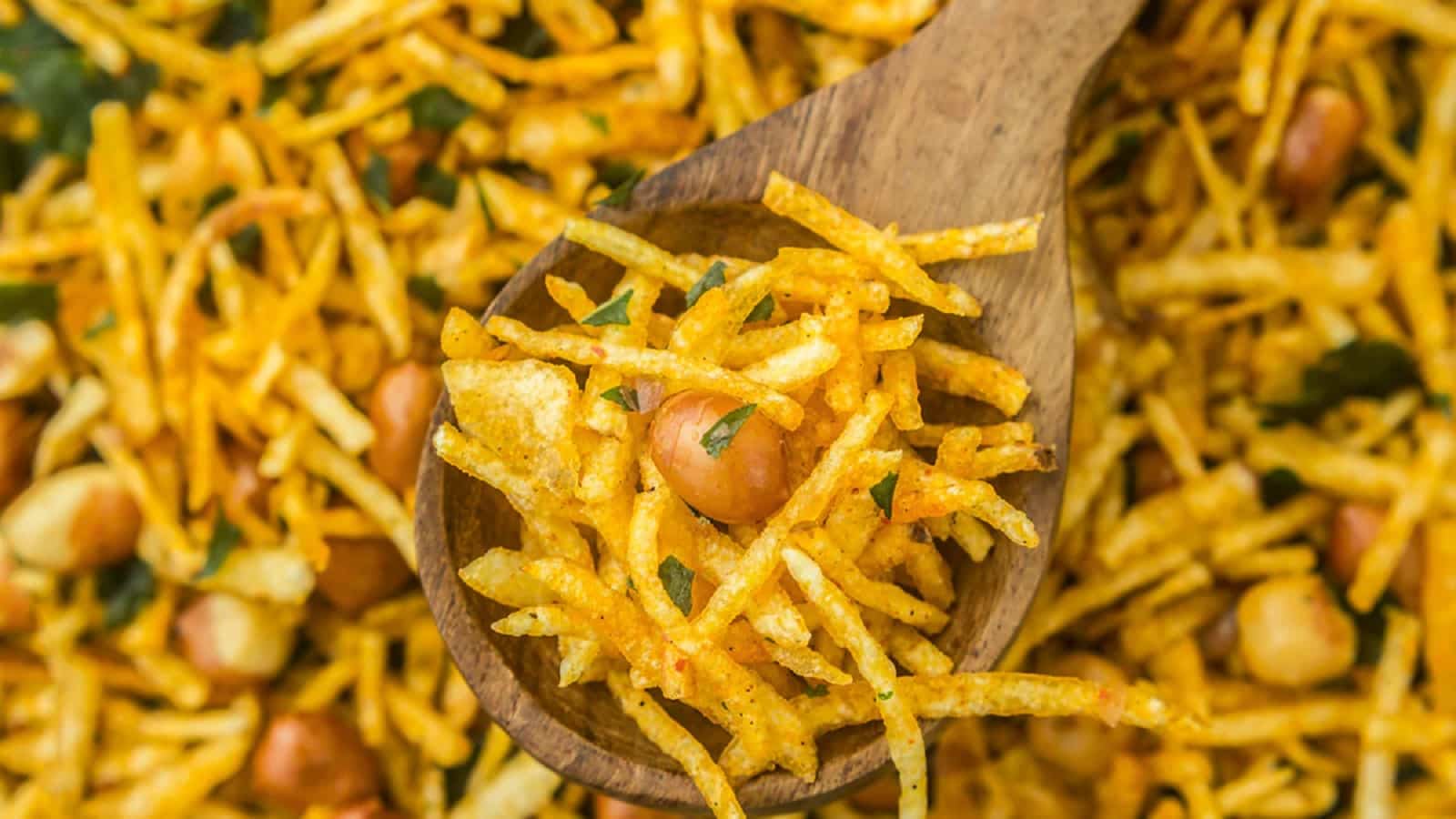 Crispy Chivda Namkeen Recipe In Hindi