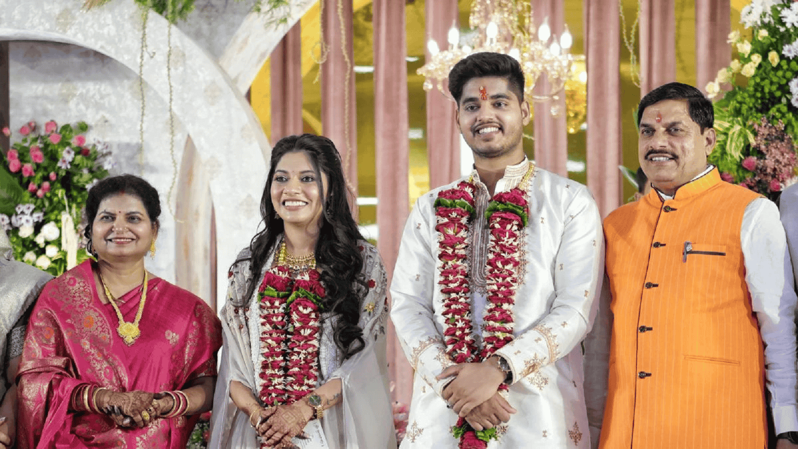 सीएम मोहन यादव के घर बजेगी शहनाई, सीएम हाउस में हुई सगाई, जाने कौन है उनकी छोटी बहू