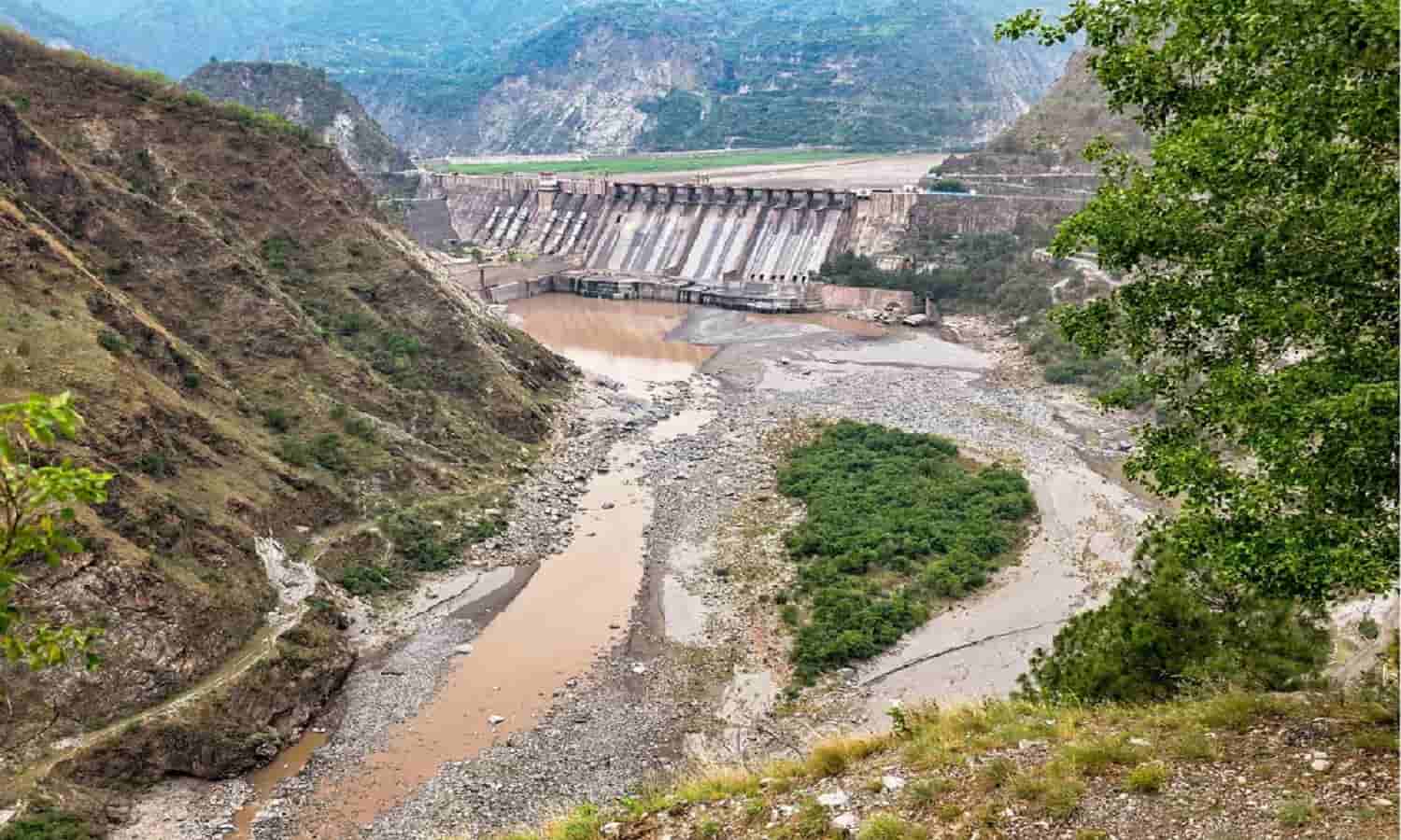 पाकिस्तान में गहराया जल संकट, अब भारत से मांग रहा भीख