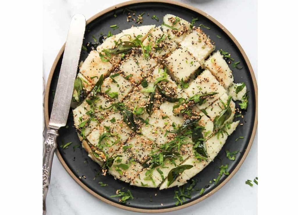 Instant Rava Dhokla Recipe In Hindi