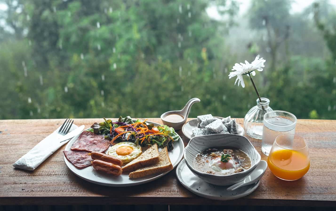 Rainy Weather Special Light Digestive Foods: पेट रहेगा ठीक, सेहत रहेगी फिट