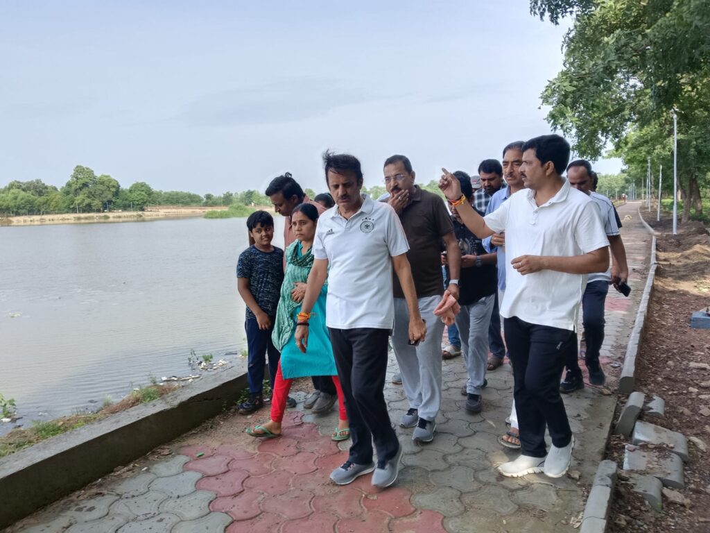 Deputy Chief Minister inspected Jhalbadri pond