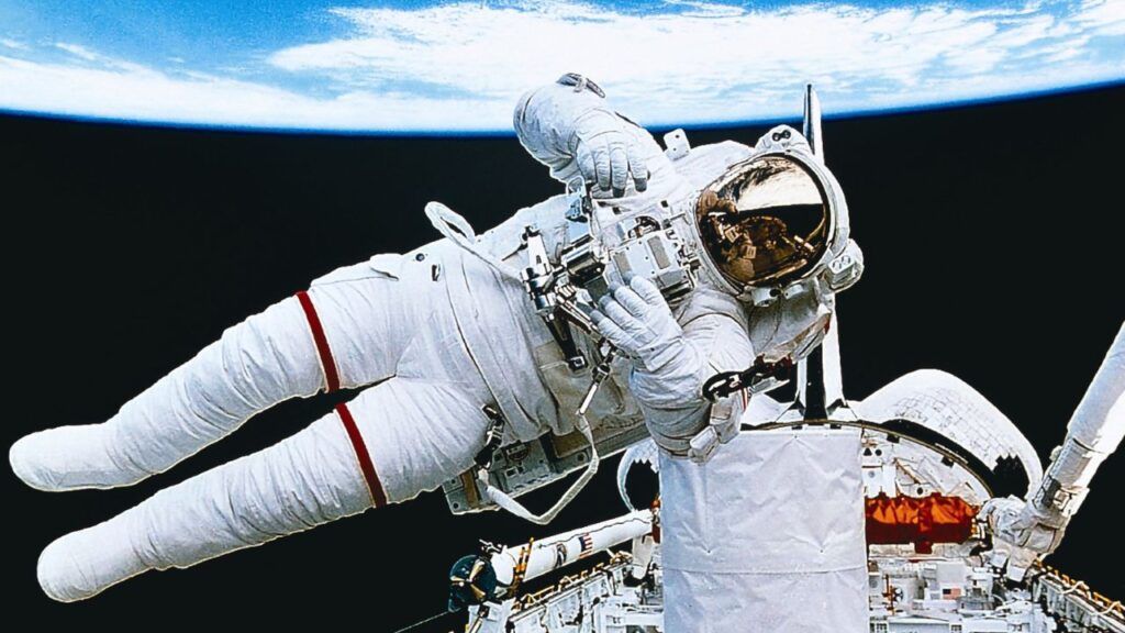 Educational Tips for becoming an astronaut