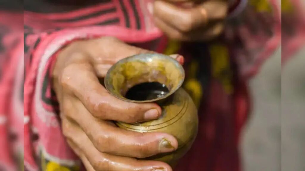 Gangajal Ko Kaha Rakhna Chahiye