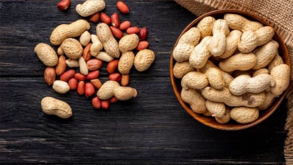 Khali Pet Peanut Khane Ke Fayde