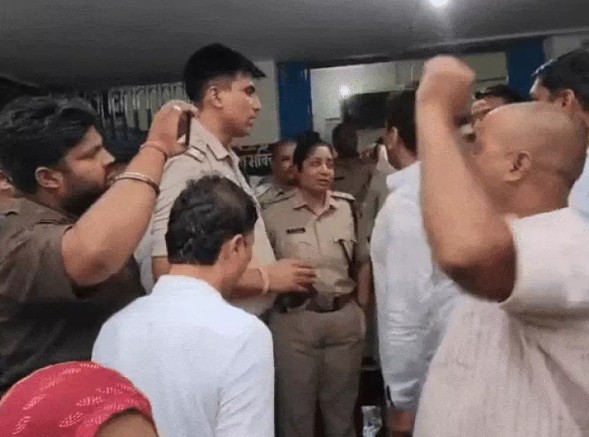 Supporters of former MLA tried to attack CSP in Rewa