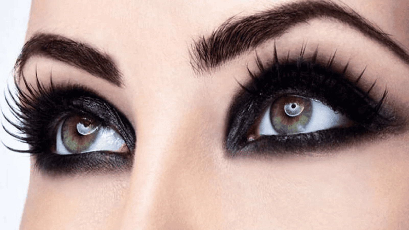 आंखों को कजरारी बनाने वाला काजल, आइज़ के लिए हार्मफुल तो नहीं ? – Is Kajal That Makes Eyes Beautiful, Actually Harmful for Eye Safety ?