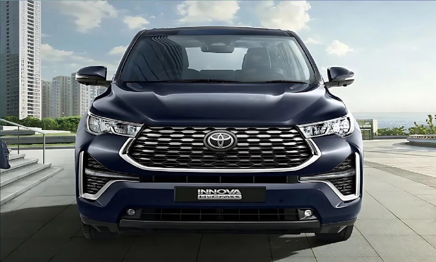Toyota Innova Hycross: भारत की सबसे सुरक्षित हाइब्रिड MPV, BNCAP से 5-स्टार सेफ्टी रेटिंग!