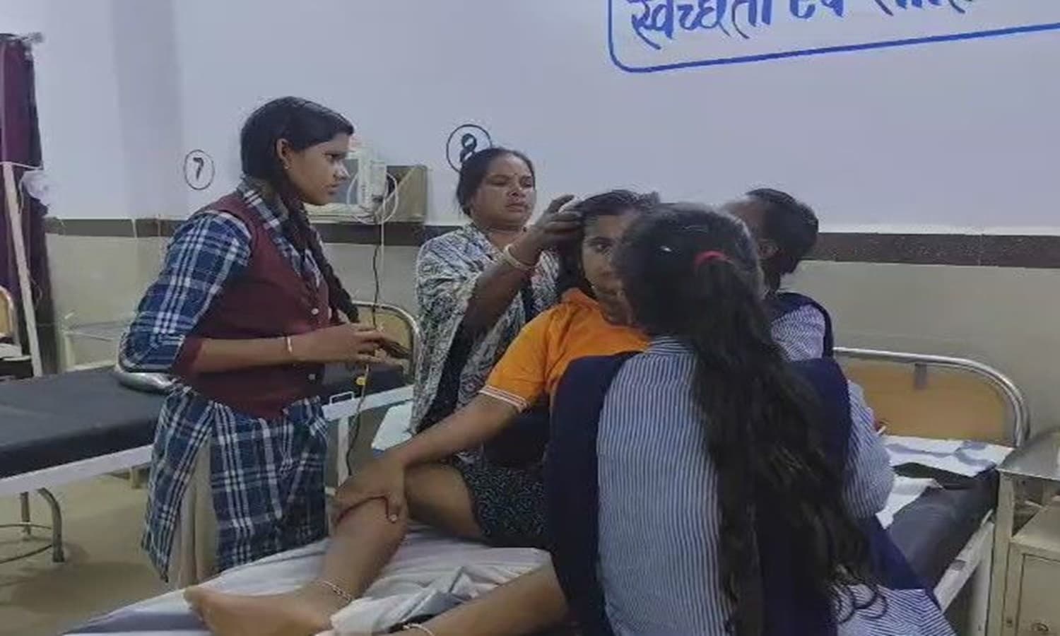 Vindhya: नशा मुक्ति रैली के दौरान छात्रा बेहोश, अस्पताल में नहीं मिला समुचित इलाज