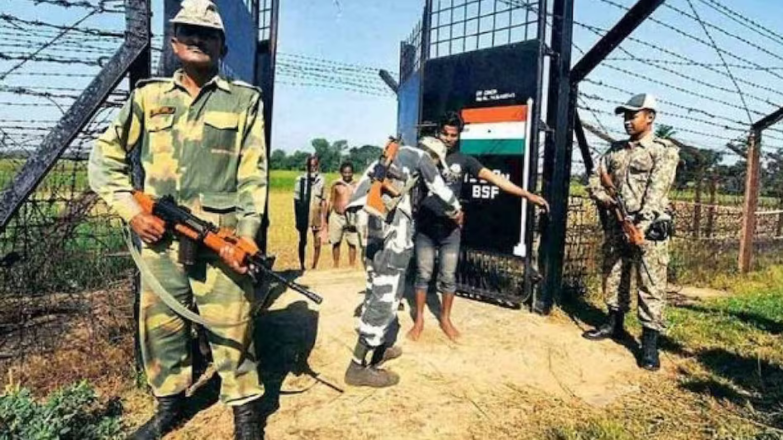India Bangladesh Border : भारत में घुसने वाले बांग्लादेशी घुसपैठी को BSF ने दबोचा, निकला बांग्लादेश पुलिस का जवान