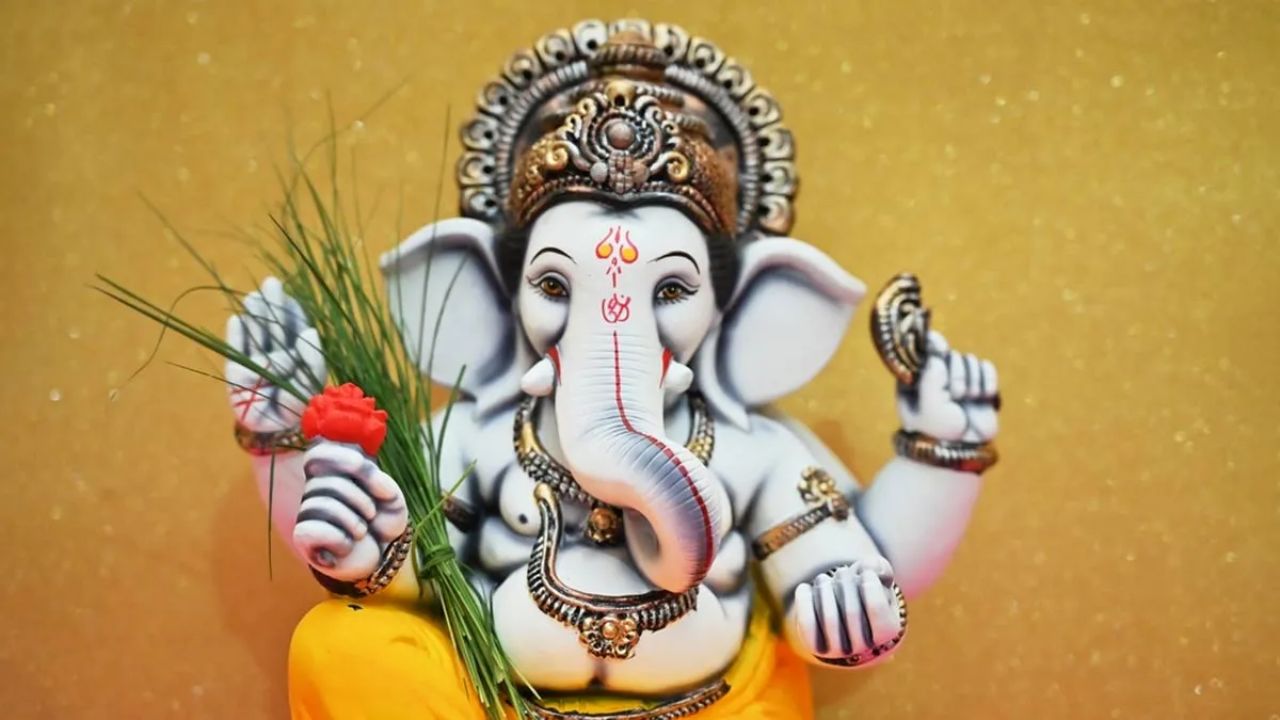 Ganesh Chaturthi 2025 Durva Upay