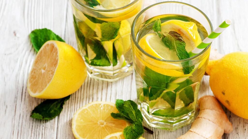 Green Tea or Lemon Water