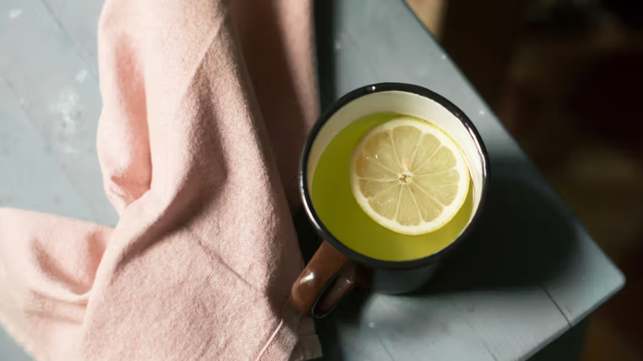 Green Tea or Lemon Water