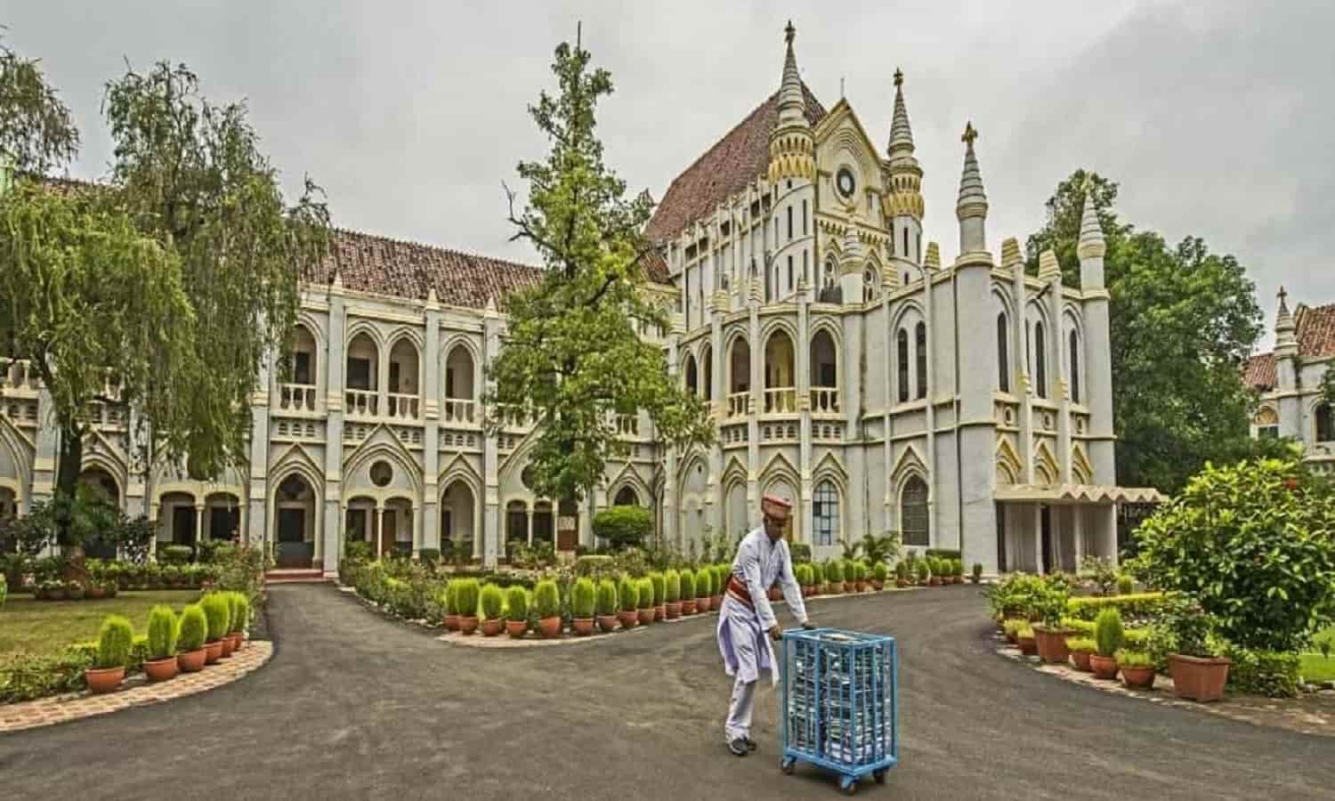 MP High Court Case Status कैसे चेक करें? जानें आसान तरीका