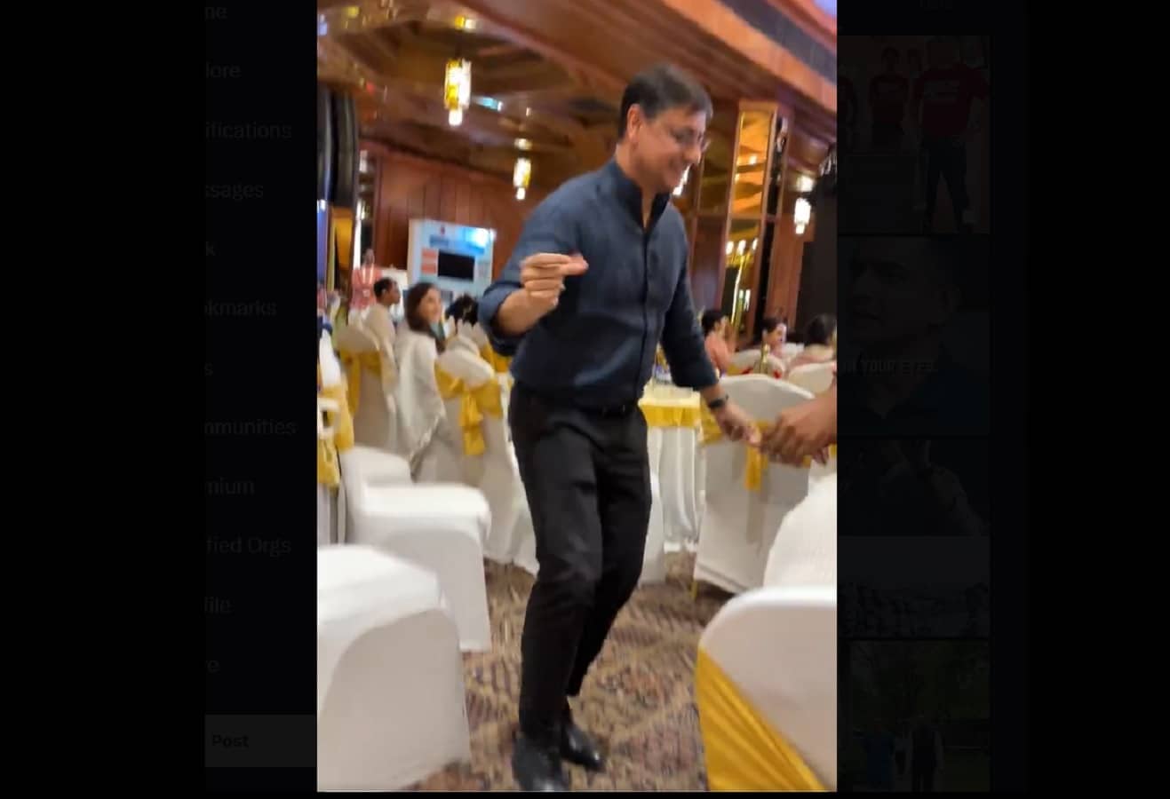 PM Financial Advisor Sanjeev Sanyal Viral Video