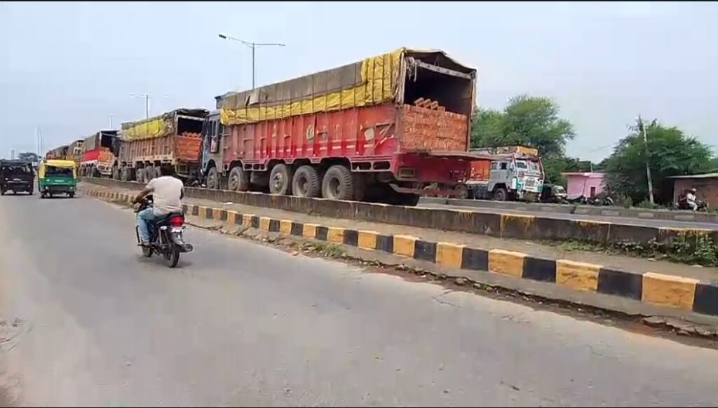Illegal parking in Rewa