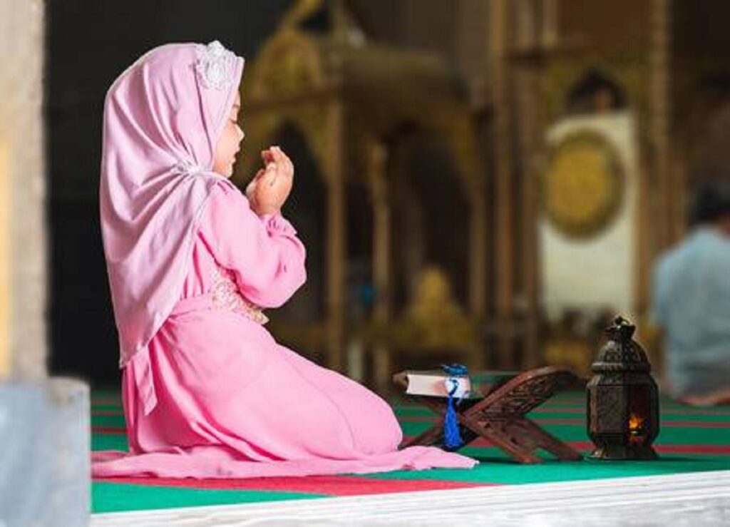Why women do not pray in mazzid