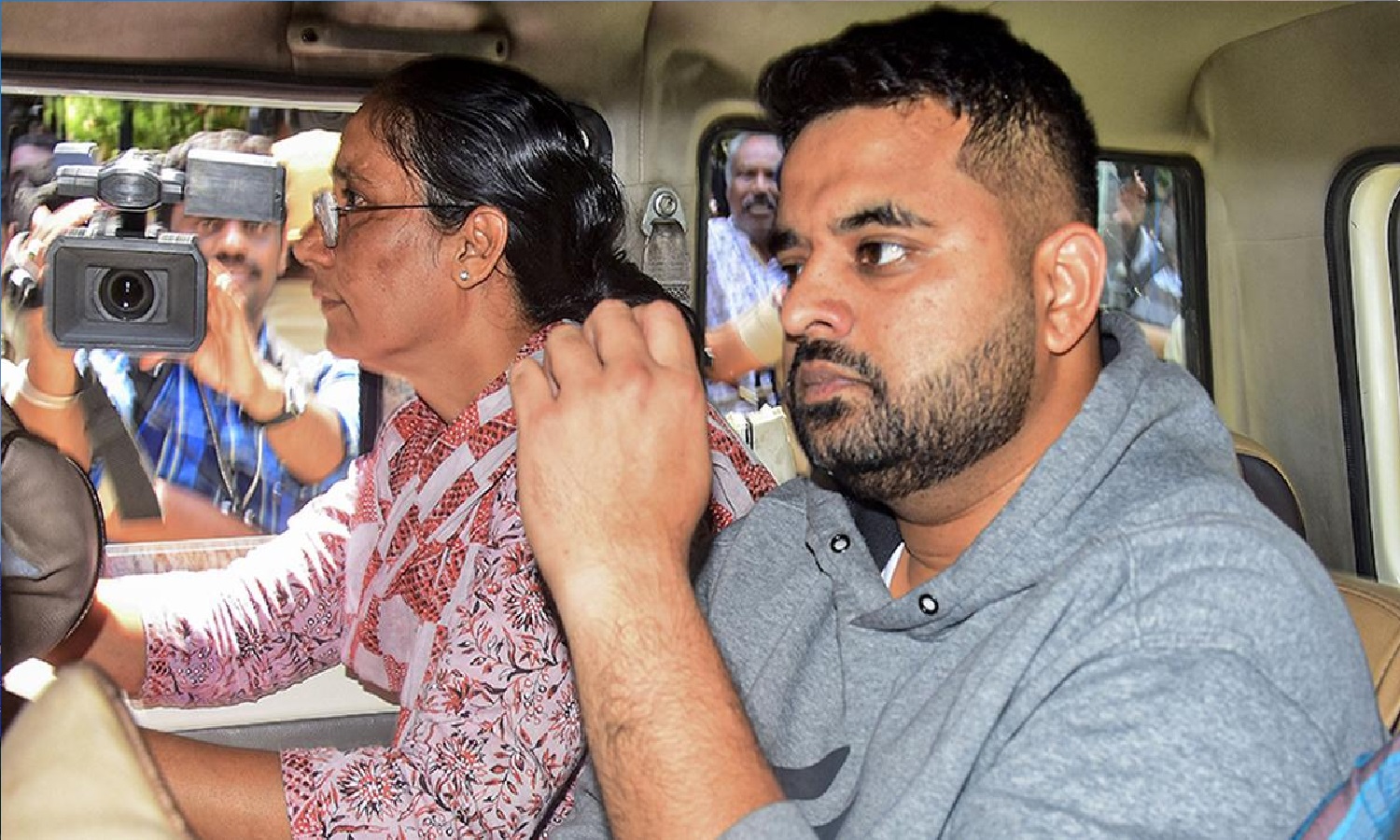Prajwal Revanna को Rape मामले में उम्रकैद : 48 साल की हॉउस मेड से में दो बार रेप