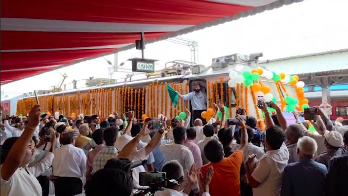 Rewa-Pune superfast train launched