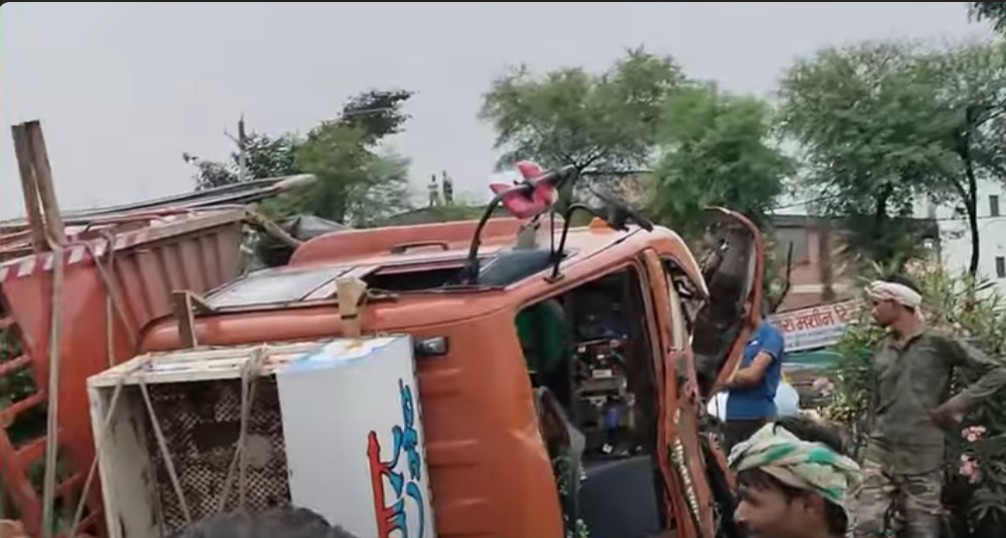 Horrific road accident near Jiula turn on Rewa-Mangawan highway