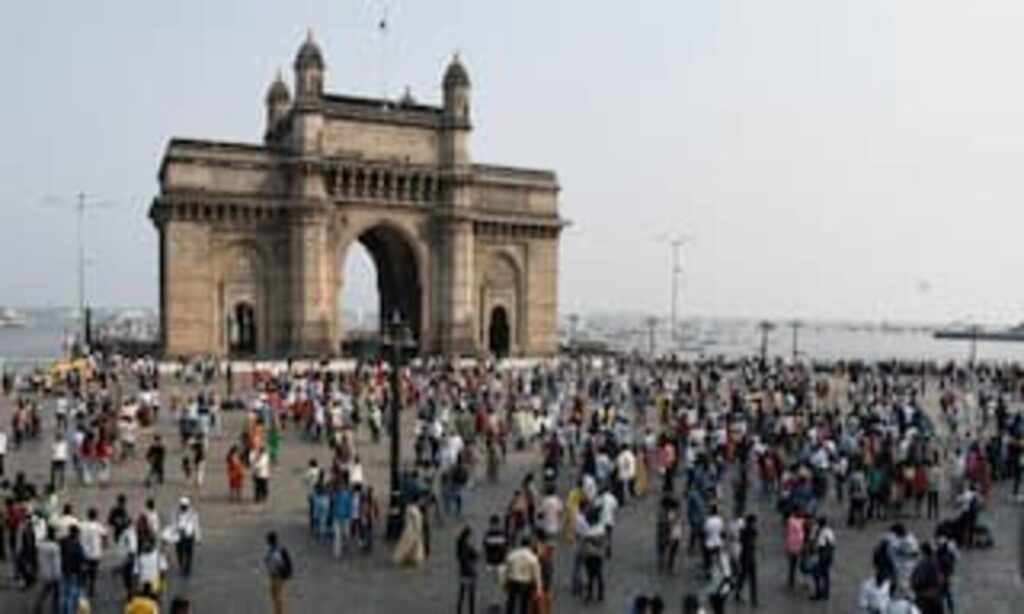 Mumbai bomb threat
