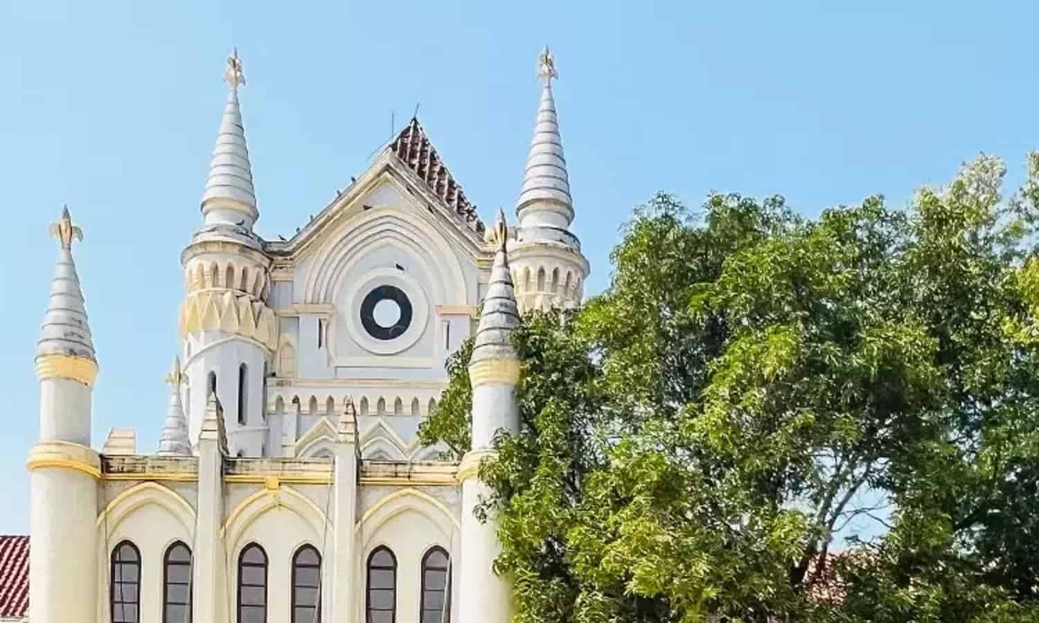MP: ड्यूटी के दौरान पुलिसकर्मियों के मोबाइल उपयोग पर लगेगी रोक
