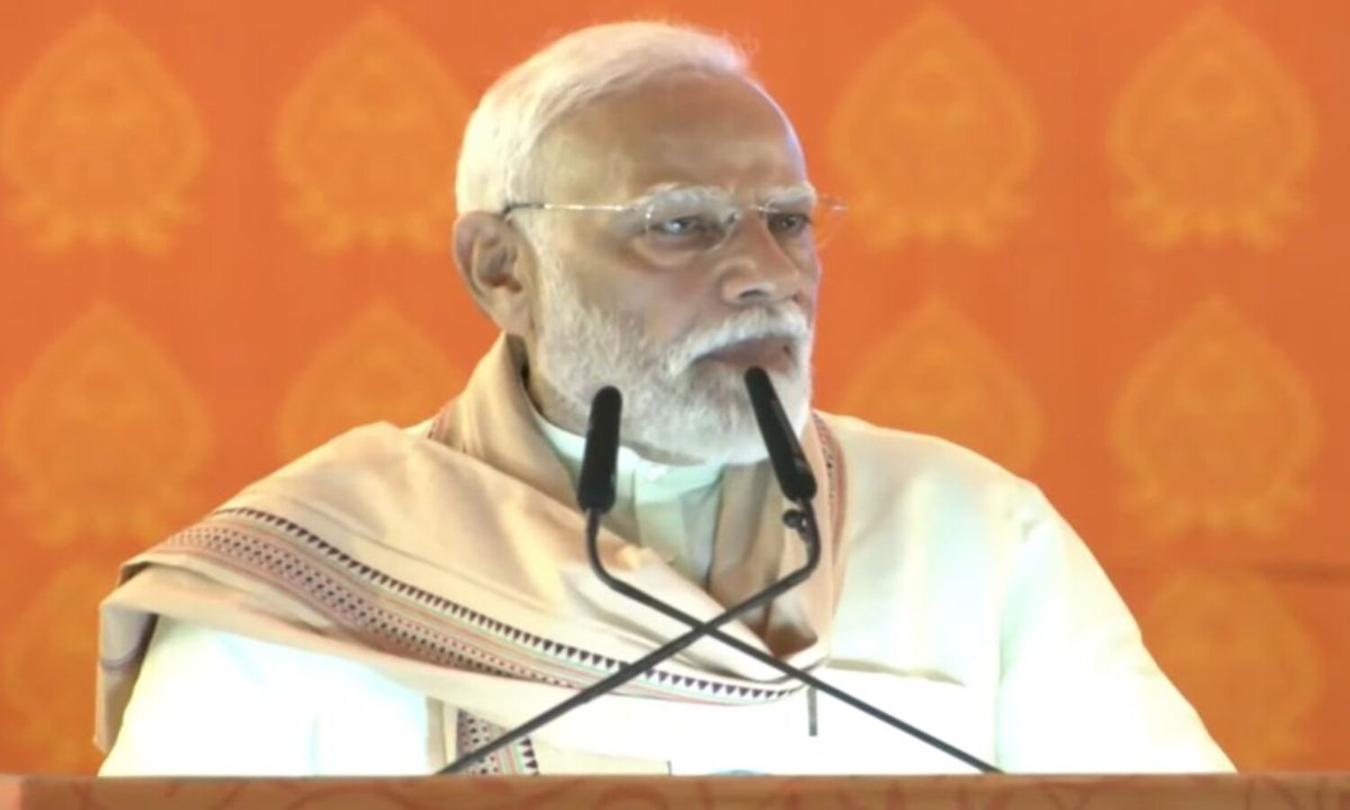 PM Modi Visit Bihar : पूर्णिया में गरजे पीएम मोदी, बोले- राजद और कांग्रेस ने बिहार को खतरे में डाला 