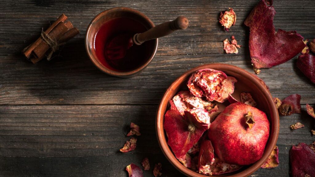 Pomegranate Peel Tea Benefits