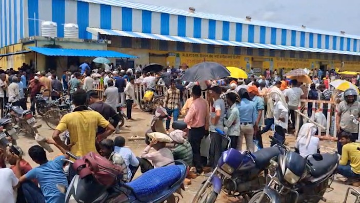 Fertilizer crisis in Rewa