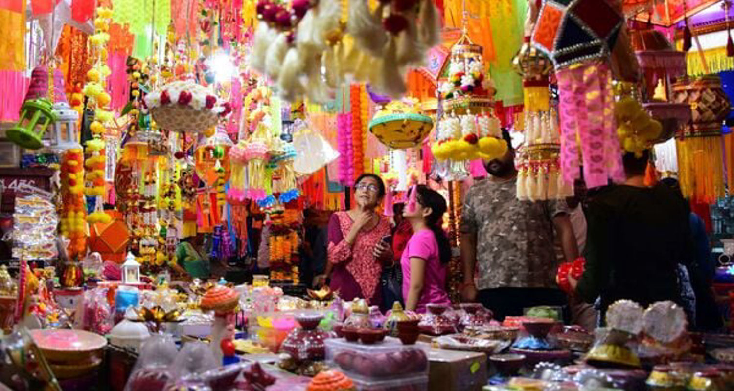 Part Time Business In Diwali: पार्ट टाइम में इन बिजनेस से बना लोगे खूब पैसा!