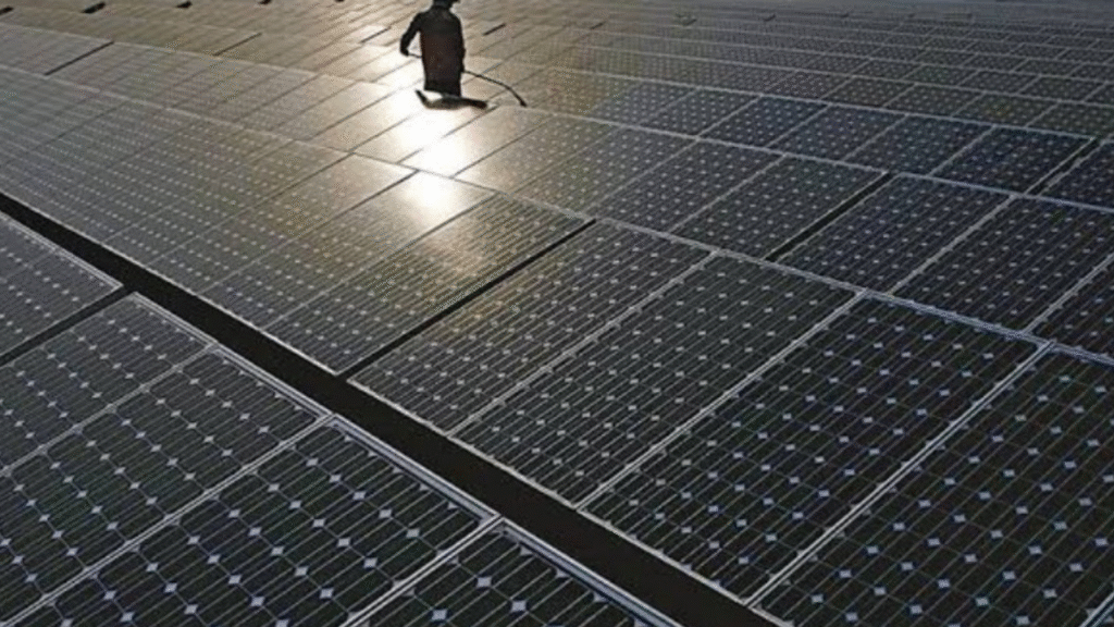 A major order from Indian Railways! Investors' confidence in Servotech Renewable shares rises, showing renewed enthusiasm at ₹126.