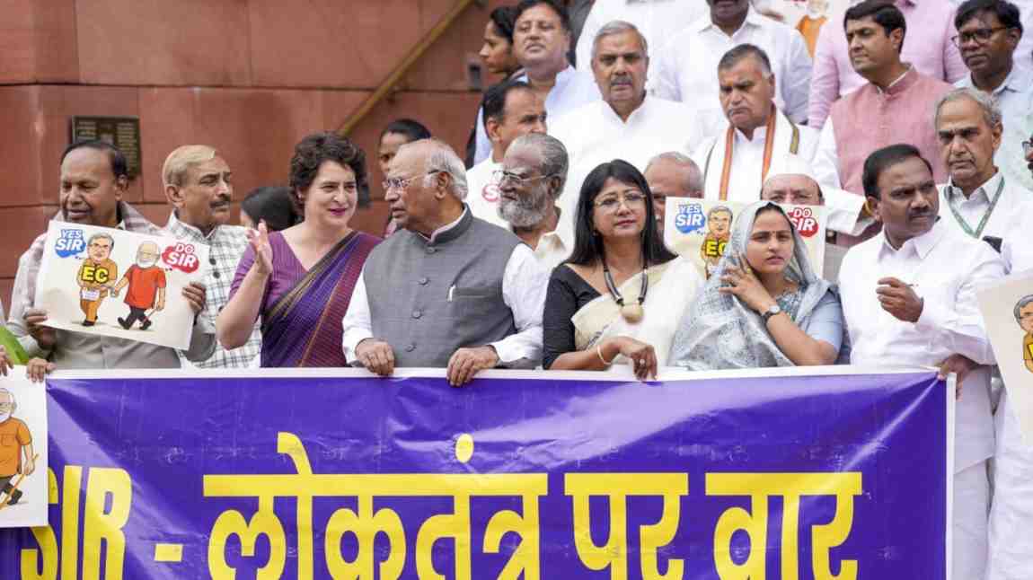 Congress On SIR : SIR के विरोध मंत्री कांग्रेस कहा 12 राज्य में काटे जाएंगे वोट