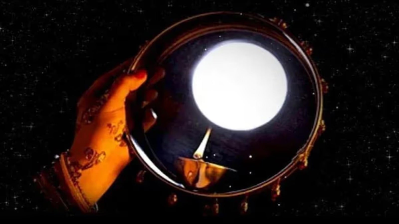 Karwa Chauth Moonrise Time: DELHI NCR की गली में आज कब निकलेगा चांद, जानें सही TIME व पूजा मुहूर्त