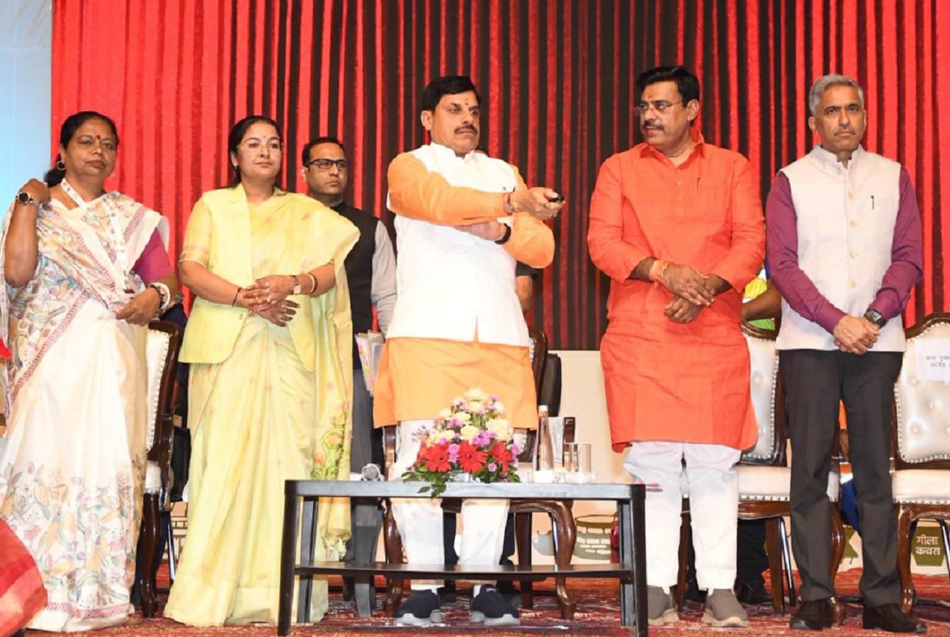 सफाई पर एमपी सरकार ने बाटे 64 पुरस्कार, एमपी को 22 हजार करोड़ रुपए की सौगात