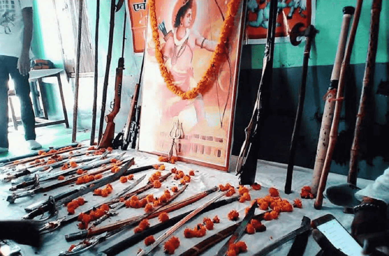 दशहरा पर्व पर आखिर क्यों की जाती है अस्त्र-शस्त्र पूजा, जाने इसका महत्वं