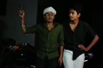 Aerial firing during birthday celebration in Satna