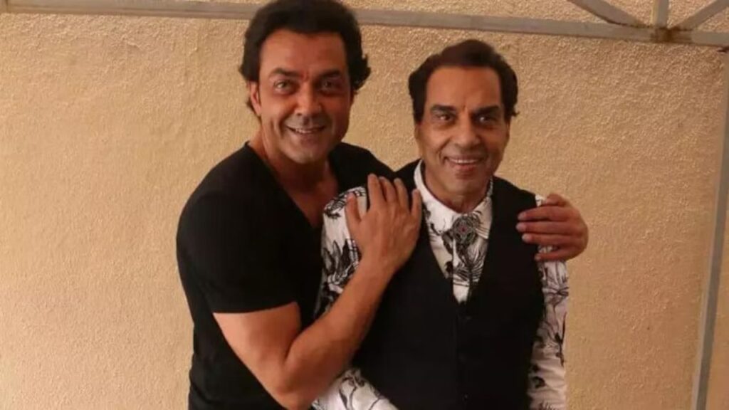 Dharmendra Bobby Deol Emotional Moment