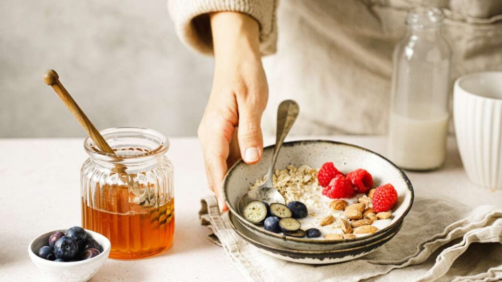 Early Morning Honey Benefits